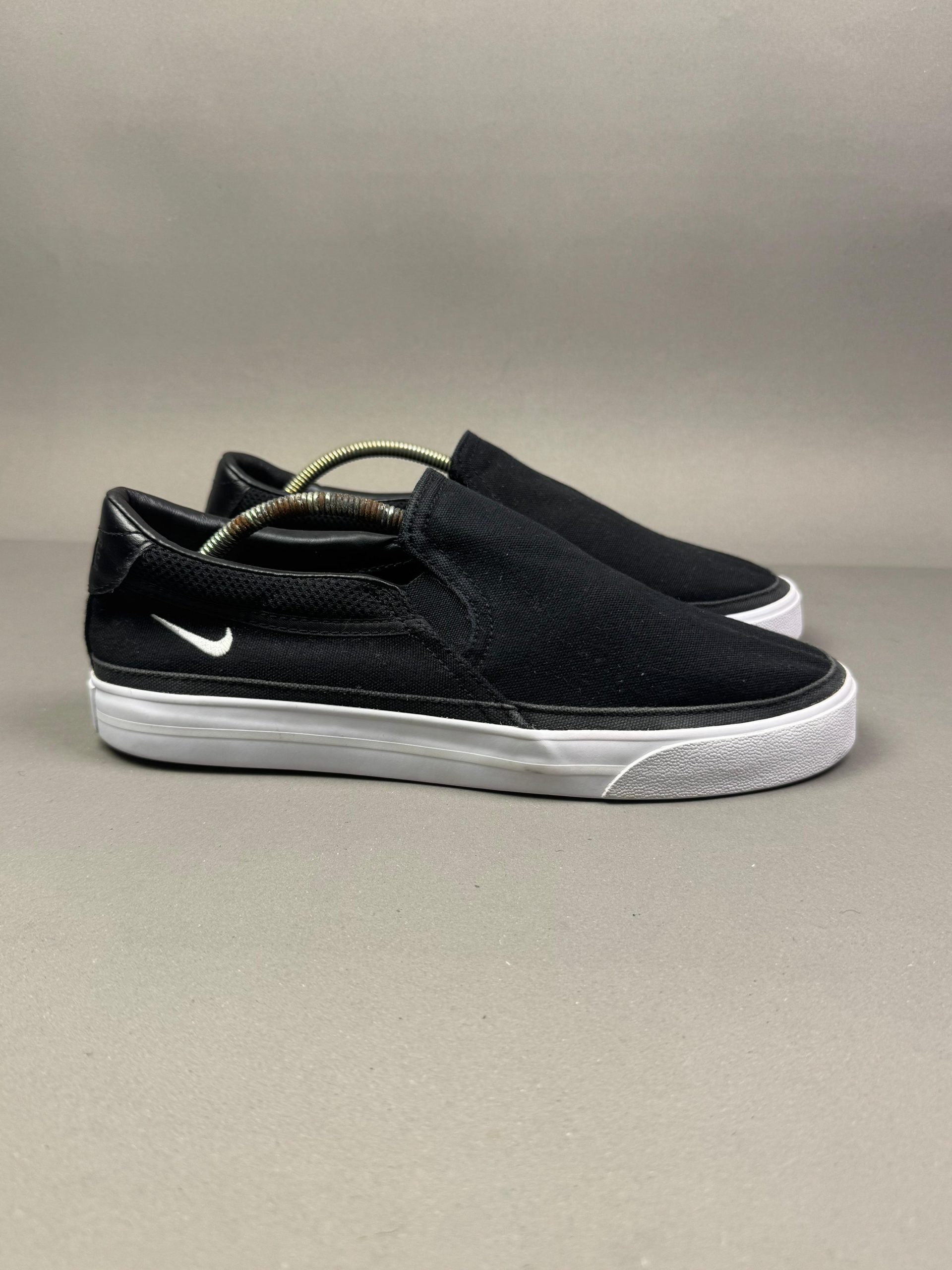 Nike Slip ON - Image 3